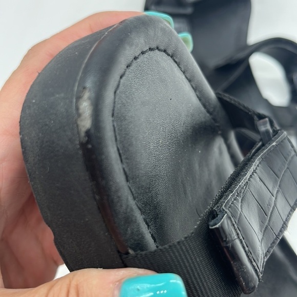 Marc Fisher Black Croc Embossed Sandals Size 10 BSN4031 - Picture 10 of 10